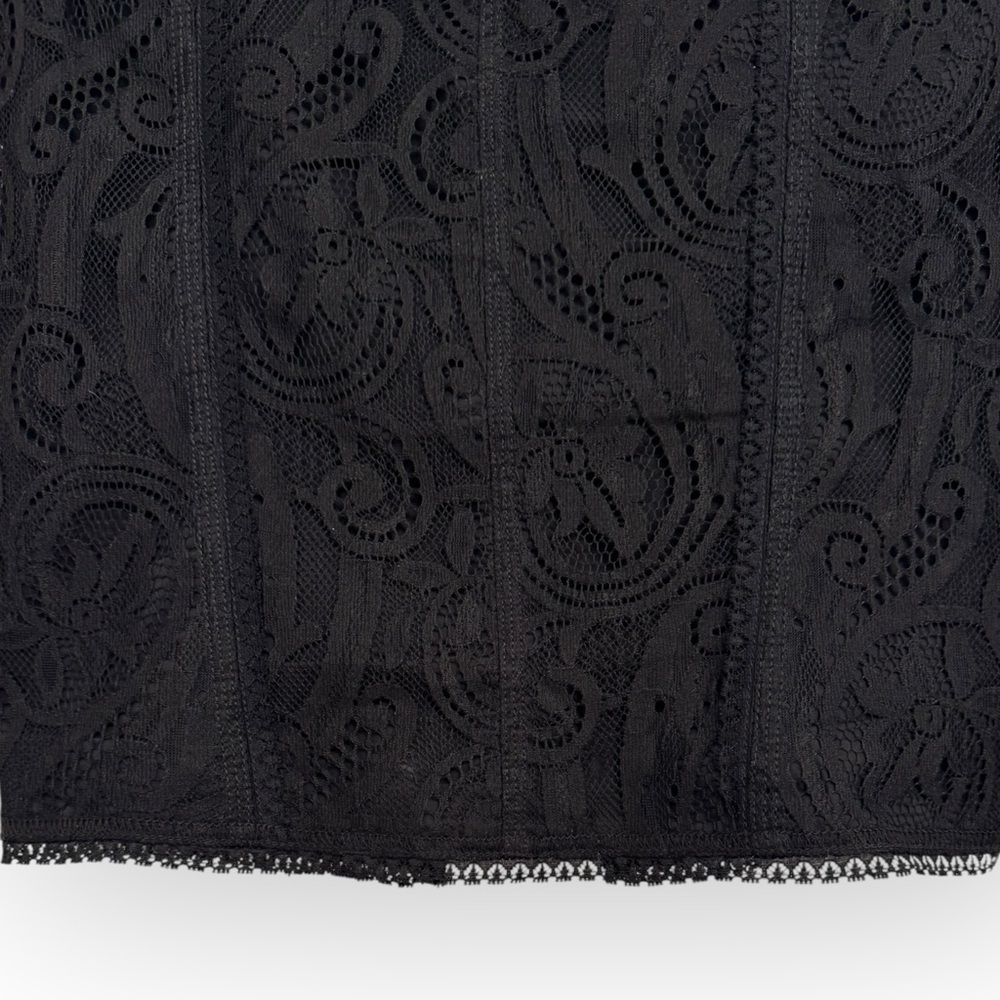 DOLCE & GABBANA Black Floral Lace Pencil Cut Skirt, Sz 28/42 - Picture 5 of 12